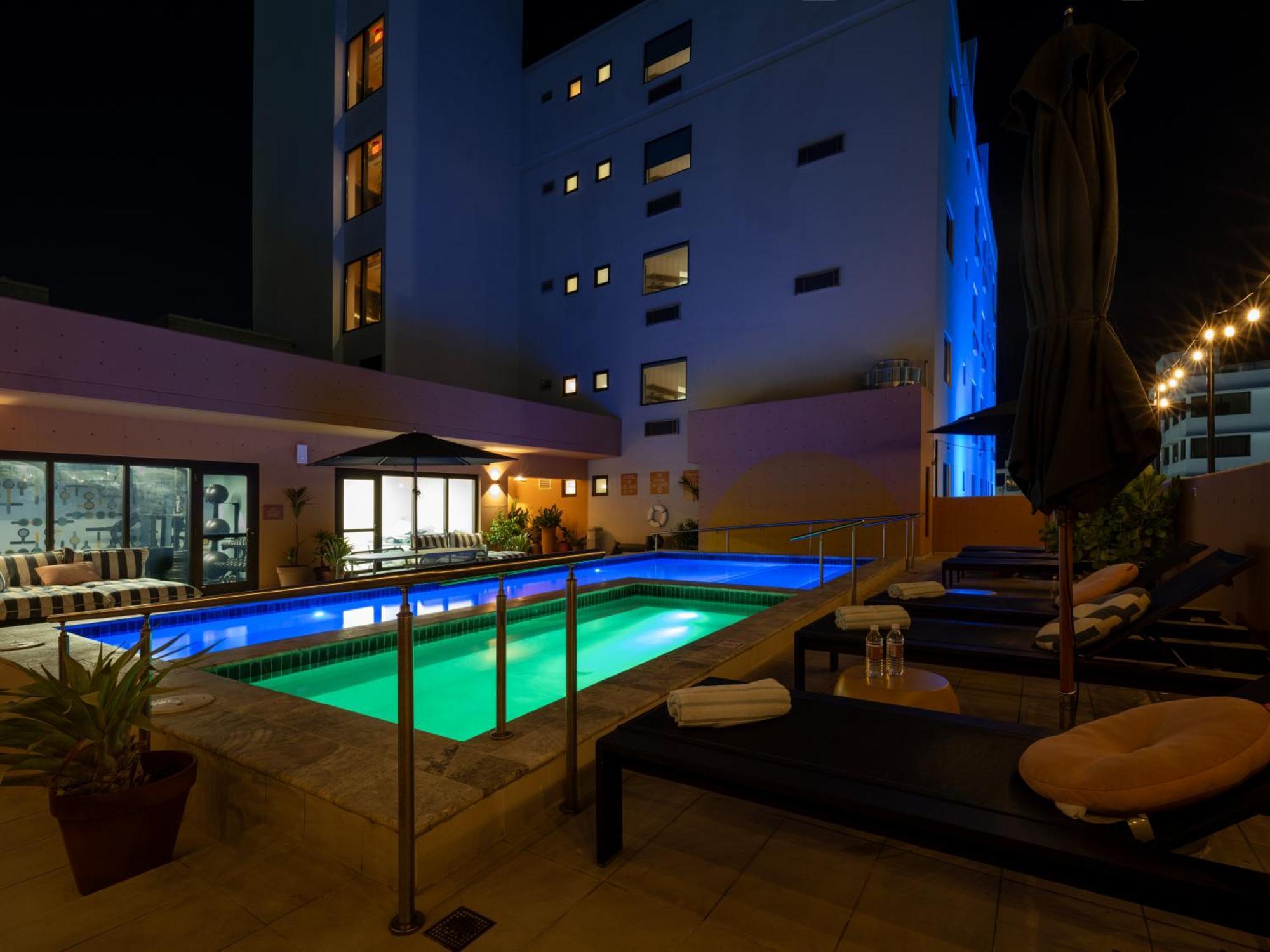 Apartahotel Hibird- And 4*